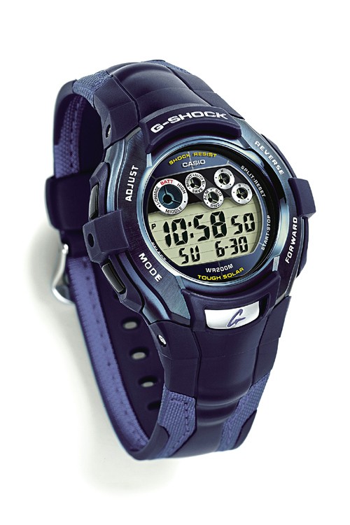 Casio G-7302RL-4V portré kép